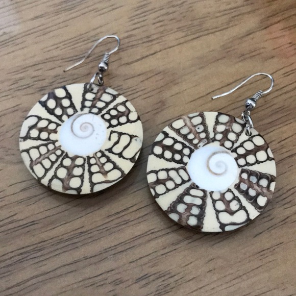 Shell-themed Jewelry Set 🏖 - Picture 4 of 5